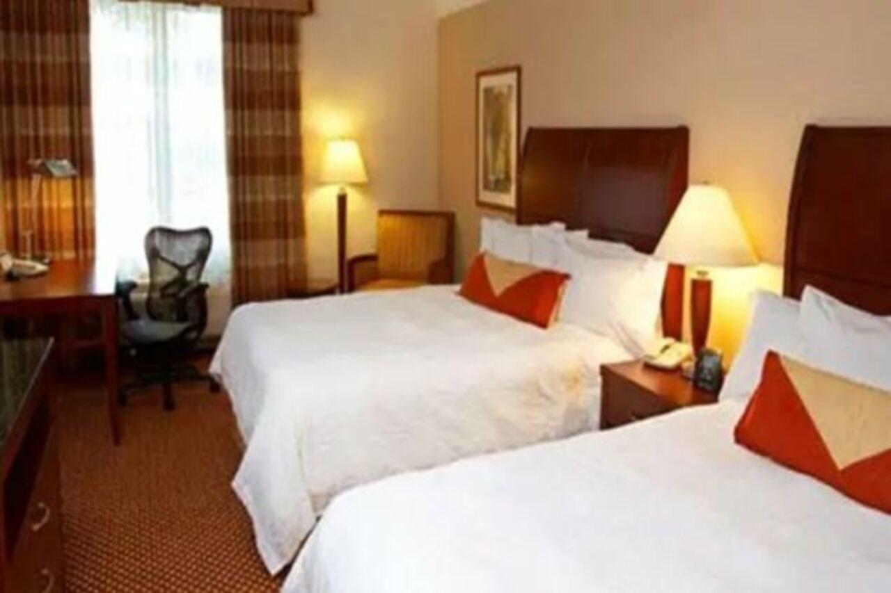 Hilton Garden Inn Cincinnati/Sharonville Extérieur photo