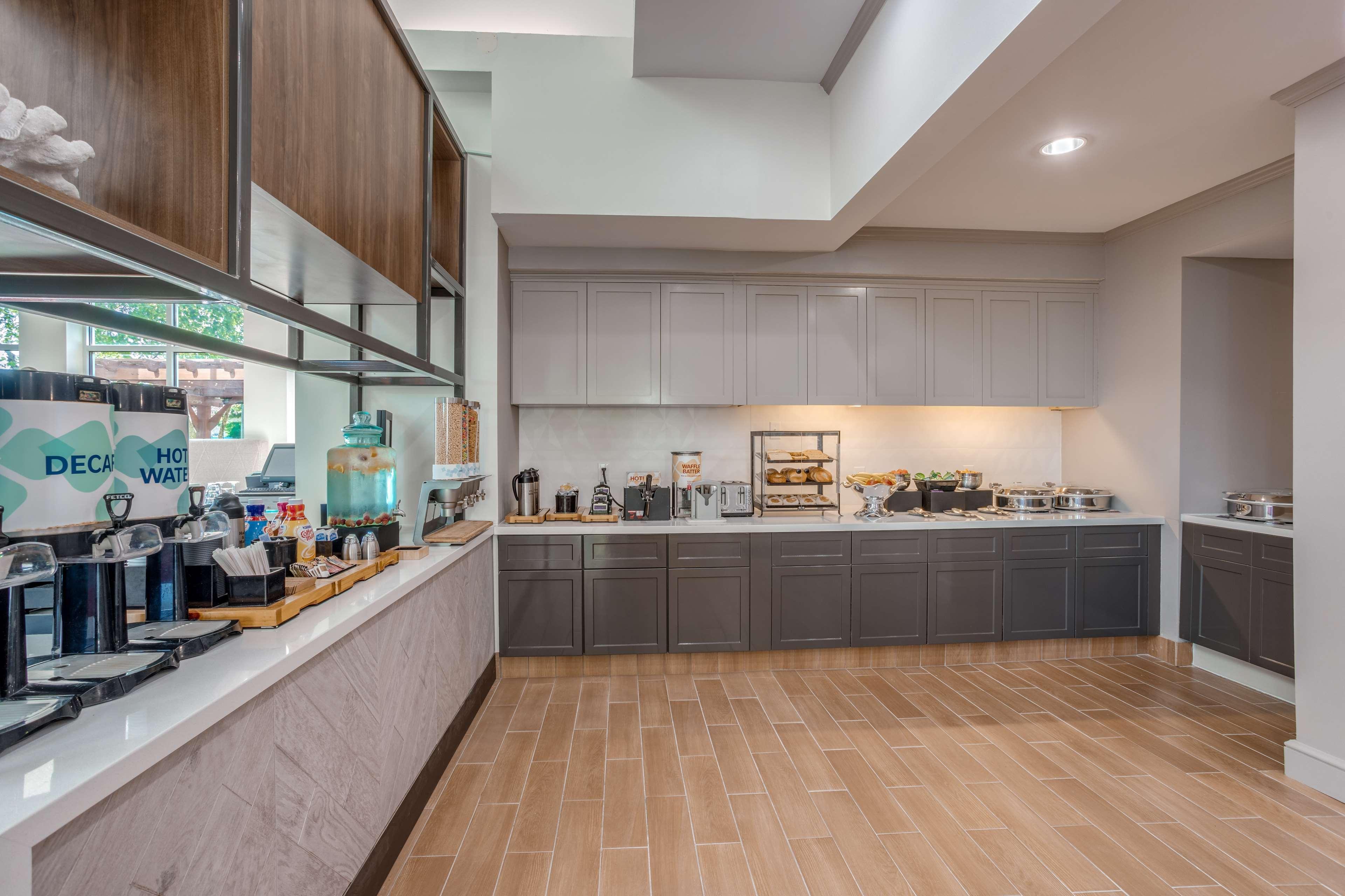 Hilton Garden Inn Cincinnati/Sharonville Extérieur photo